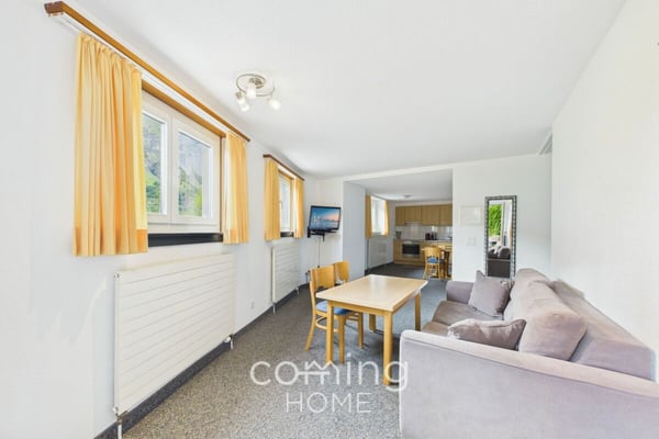 Gepflegte 3.5 Zimmerwohnung in Leukerbad mit sonniger Terrasse und Bergsicht 2