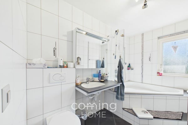 Grosszügige 5.5-Zimmer-Wohnung mit Balkon in Brigerbad 9