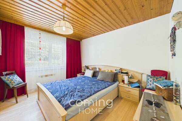 Grosszügige 5.5-Zimmer-Wohnung mit Balkon in Brigerbad 8