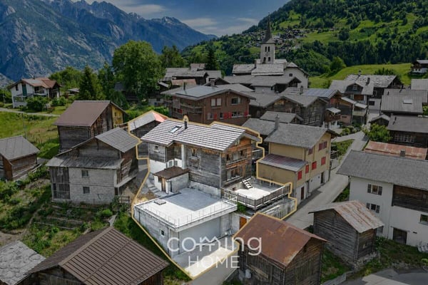 Zweifamilienhaus in Unterems - Chalet-Charme, Panoramaaussicht, flexible Nutzung