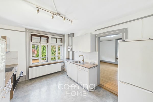 Gepflegte 4.5-Zimmer-Wohnung mit Garten und Sommerlaube in Thörigen 2