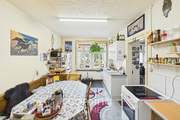 Investitionsobjekt mit Charakter - Zweifamilienhaus in ruhiger Dorflage Thörigen 4