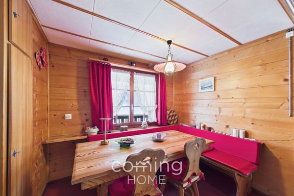 Wohnen heute, bauen morgen - Chalet mit 1'800 m² Baulandreserve in sonnigem Bürchen 12
