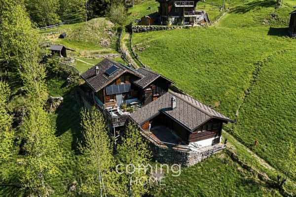 Rückzugsort im Fieschertal - Chalet mit Nebengebäude nahe dem Aletschgebiet 1