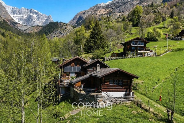 Rückzugsort im Fieschertal - Chalet mit Nebengebäude nahe dem Aletschgebiet 2