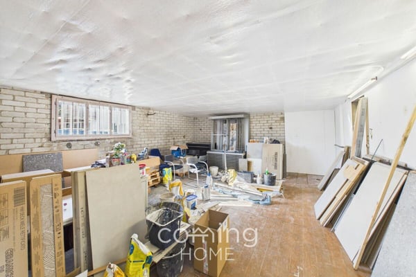 Werkstatt und Büro mit 15 Parkplätzen - Gewerbeeinheit in gut erschlossenem Luterbach 4