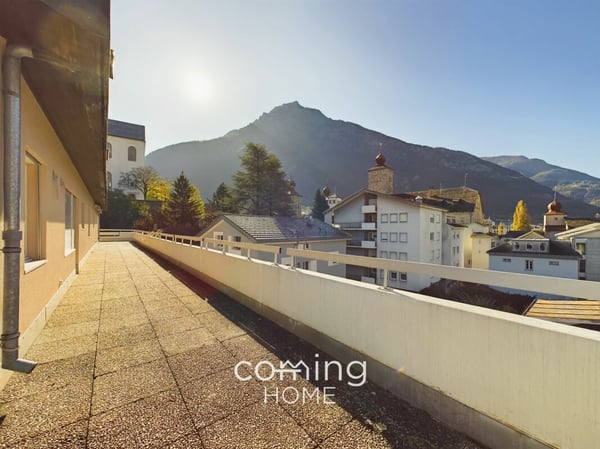 Attikawohnung in Brig-Glis - 2.5 Zimmer, Panorama-Bergsicht und Blick auf das Stockalperschloss 6