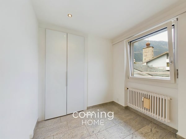 Attikawohnung in Brig-Glis - 2.5 Zimmer, Panorama-Bergsicht und Blick auf das Stockalperschloss 12