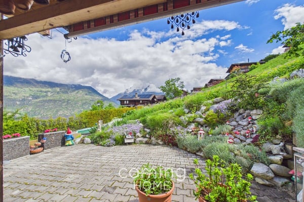 Wohnen und bauen in Ergisch - Chalet mit Bauland und sonniger Aussichtslage 7
