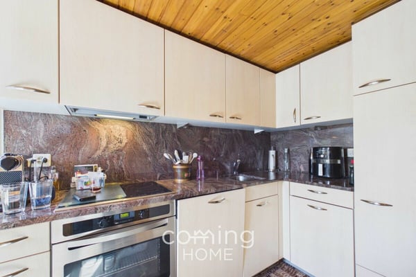 Wohnen und bauen in Ergisch - Chalet mit Bauland und sonniger Aussichtslage 4