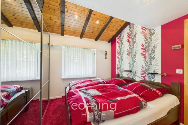 Gemütlich und alpin - 2.5-Zimmer-Wohnung mit Cheminée und Bergsicht in Saas-Grund 8