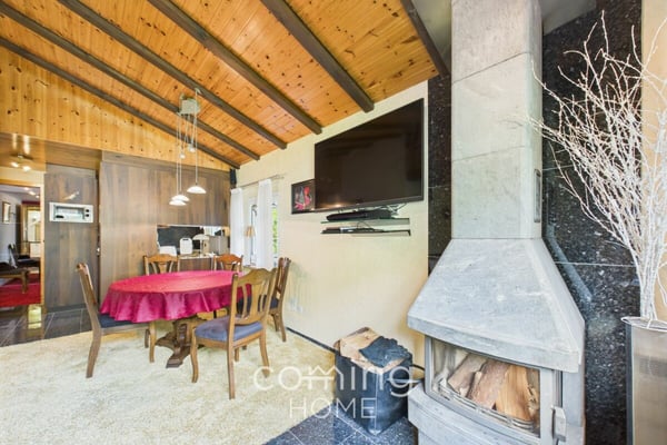 Gemütlich und alpin - 2.5-Zimmer-Wohnung mit Cheminée und Bergsicht in Saas-Grund 6