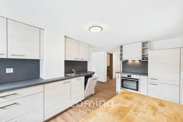 Wohnen mit Traumaussicht in Saas-Balen - charmante 4.5-Zimmer-Wohnung mit Bergsicht 2