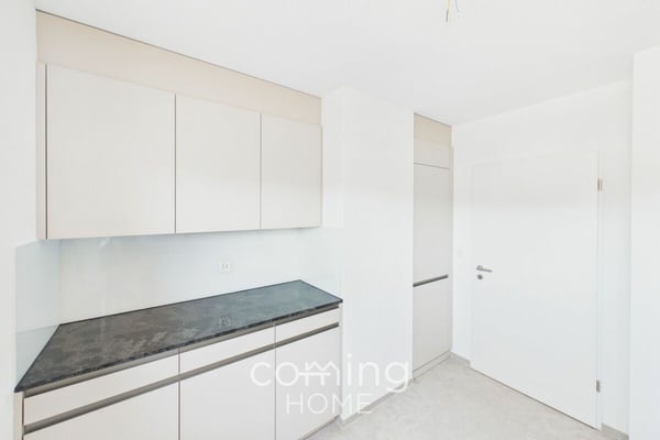 Frisch renovierte 4-Zimmer-Attikawohnung in Wöschnau mit grosser Terrasse und Weitsicht 4