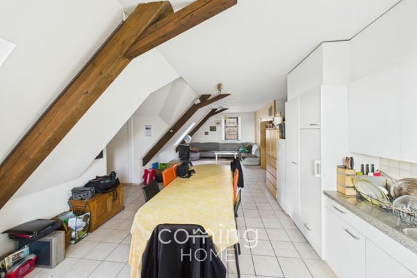 Charmante 4.5-Zimmer-Dachwohnung in Oensingen - mit zusätzlichem Estrich-Büroraum 3