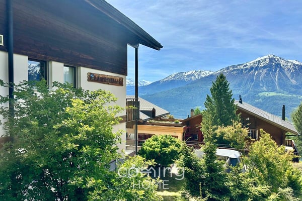 Panoramasicht und eigener Garten - heimelige 3.5-Zimmer-Wohnung in Engersch 10