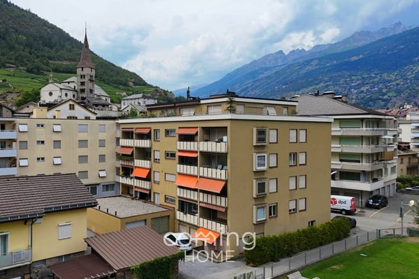 Gepflegte 3.5-Zimmer-Wohnung mit Bergsicht in Visp 1