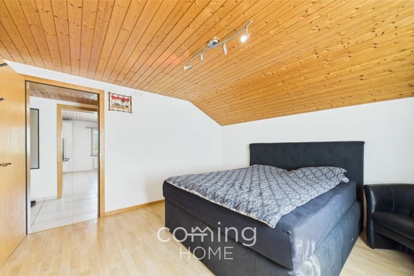 1-Zimmer-Dachwohnung in Ried-Brig - Renoviert, sonnig, mit Bergsicht 6