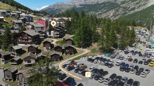 Möbliertes Hotelzimmer mit Balkon - wochenweise in Saas-Fee 7
