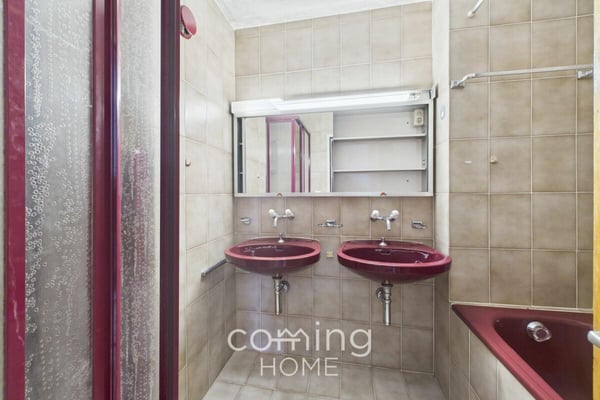 Interessante 4.5 Zimmer Wohnung in Brig mit Balkon und Lift sowie Renovationspotenzial 10