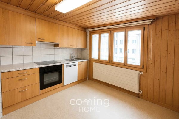 Sonnige 4.5 Zimmerwohnung mit Bergpanorama in Eischoll 2