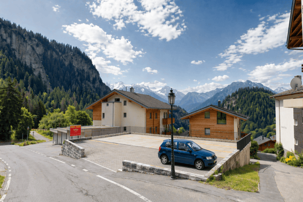 Baugrundstück in Blatten bei Naters - 448 m², Wohnzone W3, bewilligtes Bauprojekt vorhanden 2