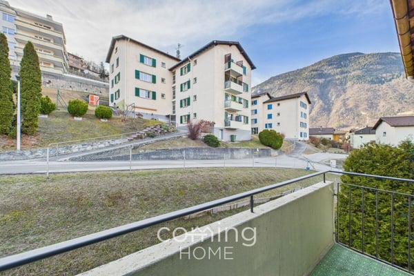 Sonnige 3.5-Zimmerwohnung mit Balkon und Bergsicht in ruhiger Lage 14