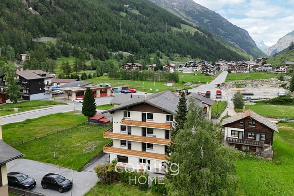 Attraktives Gruppenhaus in Saas-Grund mit Ausbaupotenzial und Alpenpanorama 15