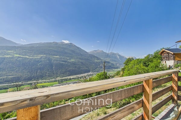 Charmantes Tiny-House in Hohtenn mit sonniger Terrasse und Bergsicht 2