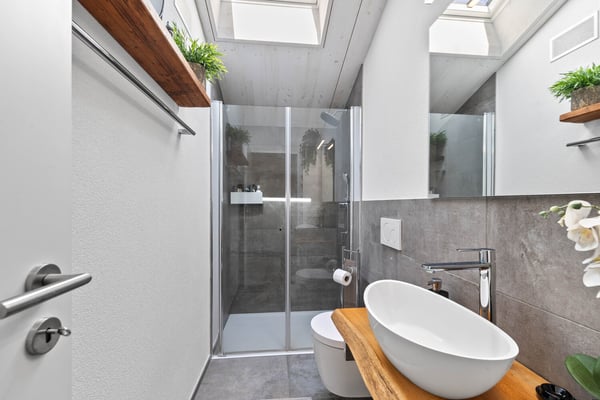 Exklusives Wohnen mit Pool und Panorama 10