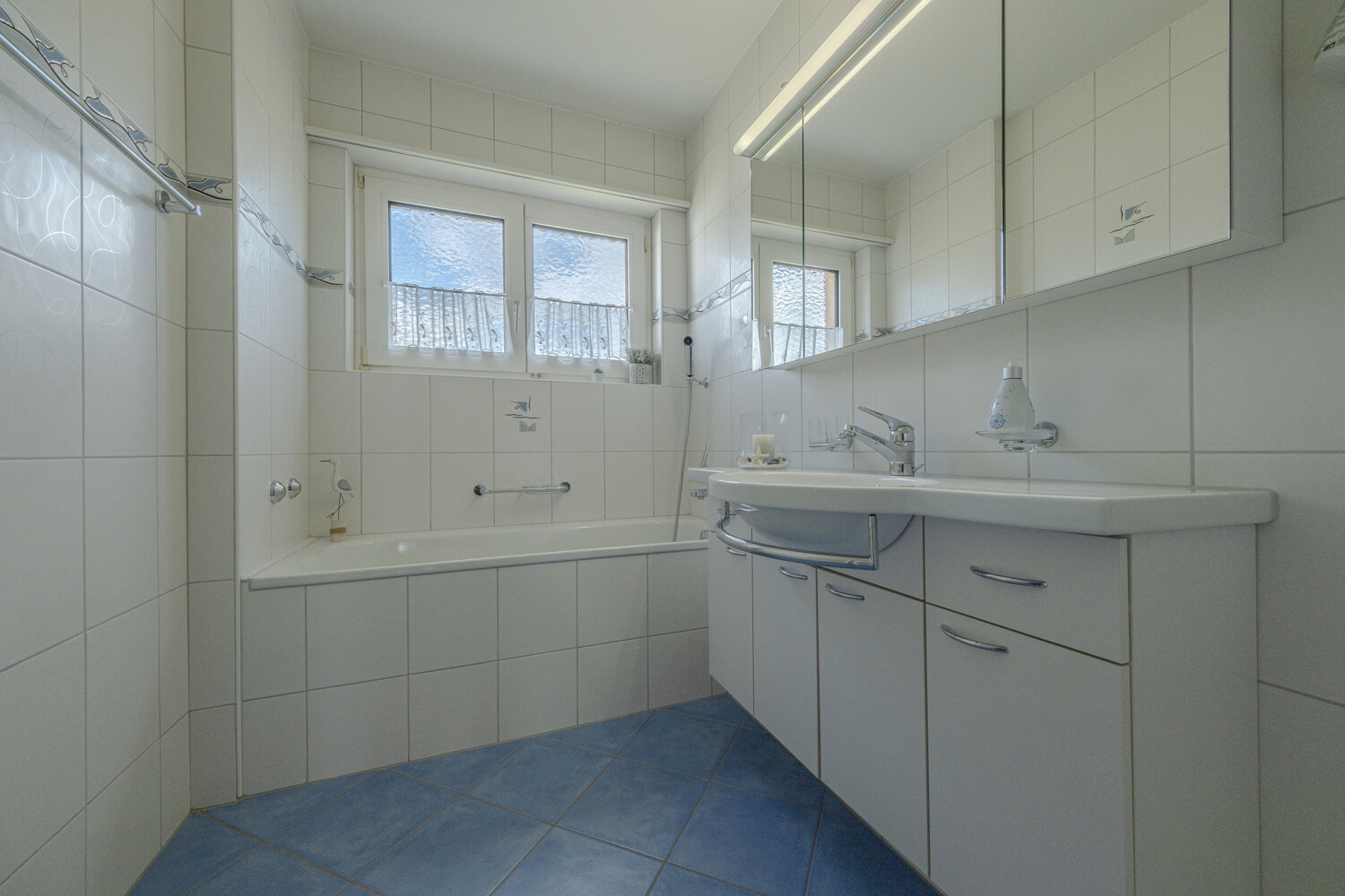 Immobilie in Full-reuenthal - Wohnen mit Weitblick  gepflegtes Zweifamilienhaus im Grünen - Bild 5
