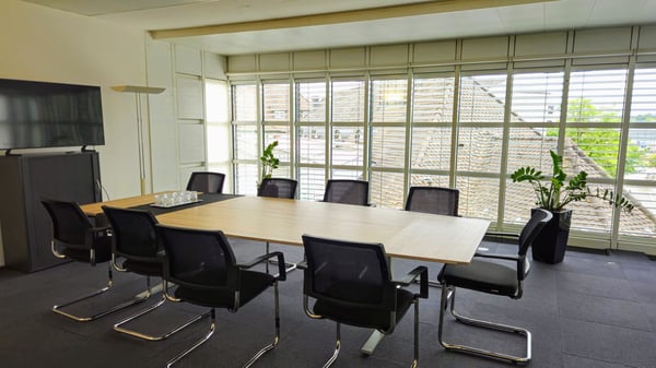 Helle Büro-/Gewerbefläche (300m2) an zentraler Lage in Brugg zu vermieten 2