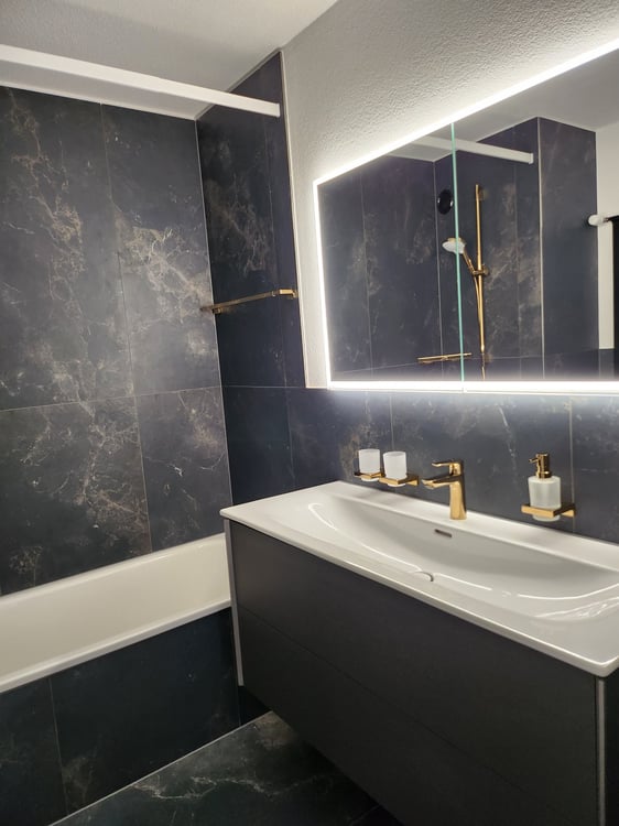 Exklusive 6.5 Zimmer Duplex-Wohnung zu vermieten 3