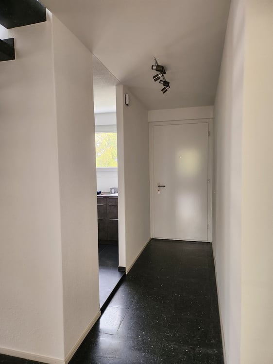 Exklusive 6.5 Zimmer Duplex-Wohnung zu vermieten 8