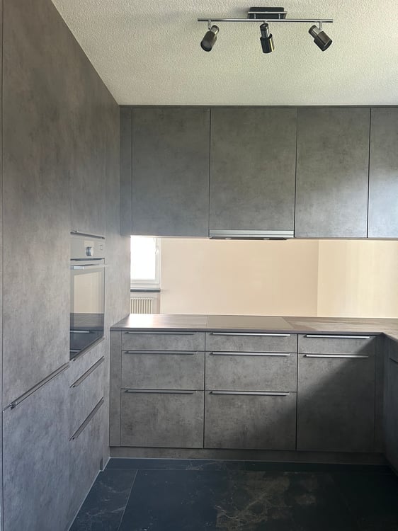 Exklusive 6.5 Zimmer Duplex-Wohnung zu vermieten 3