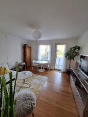 Grosse 2.5 Zimmerwohnung 4