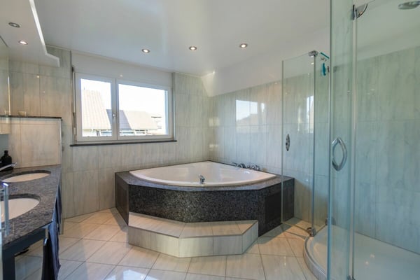 *RESERVIERT* Exklusives Designerhaus mit Einzigartiger Architektur und Modernstem Komfort 9