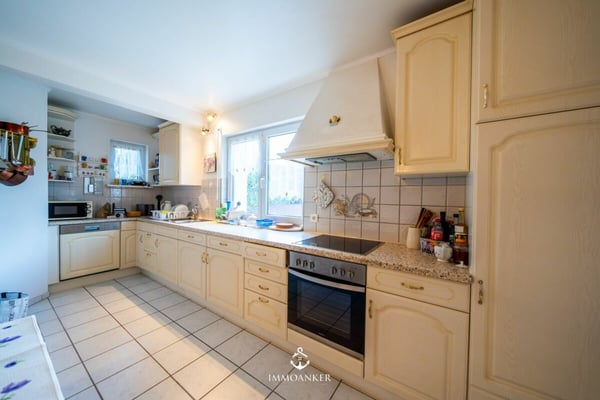 Traumhaftes Einfamilienhaus mit grossem Garten in ruhiger Lage in Hegenheim 5