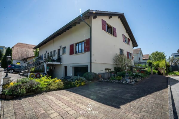 Charmantes Zuhause in Busswil mit vielseitigem Nutzungspotenzial in Seenähe 12