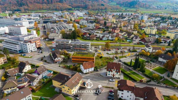 Authentisch wohnen - in einem Stück Baukultur an der Suhrerstrasse. - 2.5 Zimmer Einfamilienhaus in Oberentfelden 12