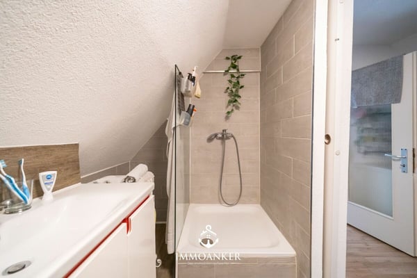 Authentisch wohnen - in einem Stück Baukultur an der Suhrerstrasse. - 2.5 Zimmer Einfamilienhaus in Oberentfelden 9