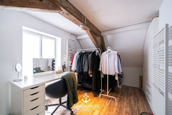 Authentisch wohnen - in einem Stück Baukultur an der Suhrerstrasse. - 2.5 Zimmer Einfamilienhaus in Oberentfelden 10