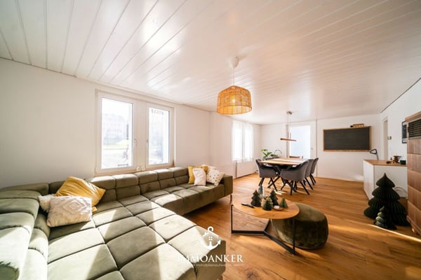 Familienfreundlich. Hell. Zentral 1.5 Zimmer Einfamilienhaus in Oberuzwil 3