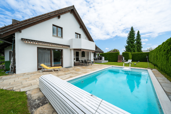 Private Poolvilla mit Einliegerwohnung - Ihr Rückzugsort in Fällanden 13