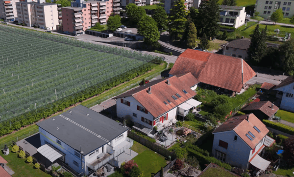 Charmantes Zuhause in Busswil mit vielseitigem Nutzungspotenzial in Seenähe 1