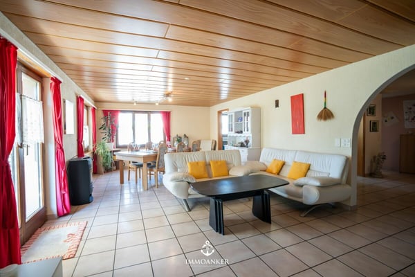 Charmantes Zuhause in Busswil mit vielseitigem Nutzungspotenzial in Seenähe 6