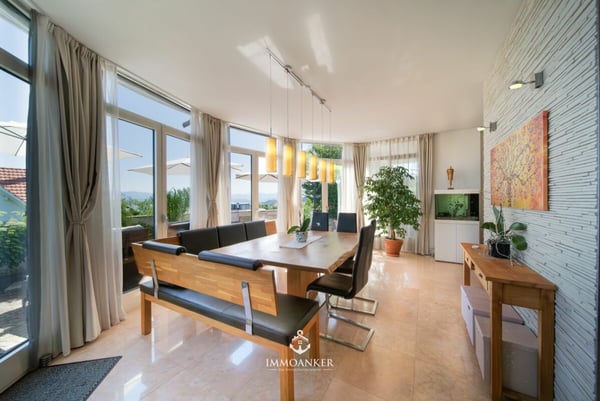 Dein persönliches Refugium: Das exklusive 2.5-Zimmer-Eigenheim mit Seesicht und Pool in Richterswil 3