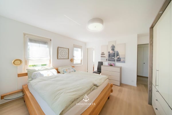 Dein persönliches Refugium: Das exklusive 2.5-Zimmer-Eigenheim mit Seesicht und Pool in Richterswil 4