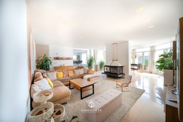 Dein persönliches Refugium: Das exklusive 2.5-Zimmer-Eigenheim mit Seesicht und Pool in Richterswil 2