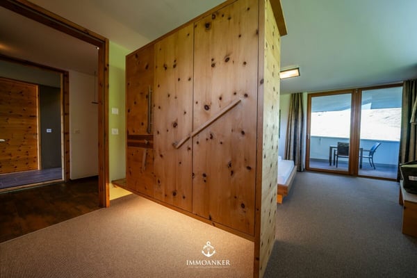 Alpine Wohnqualität trifft stilvolle Ruhe 6